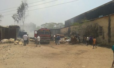 शाजापुर अग्निकांड: सवालों के घेरे में उद्योग विभाग, फैक्ट्री की जमीन पर कैसे बन गया कबाड़ का गोदाम