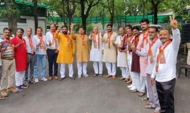 बाड़ाबंदी: मंत्री के बंगले पर 9 पार्षद और 6 पार्षद प्रतिनिधि... दो गायब !!