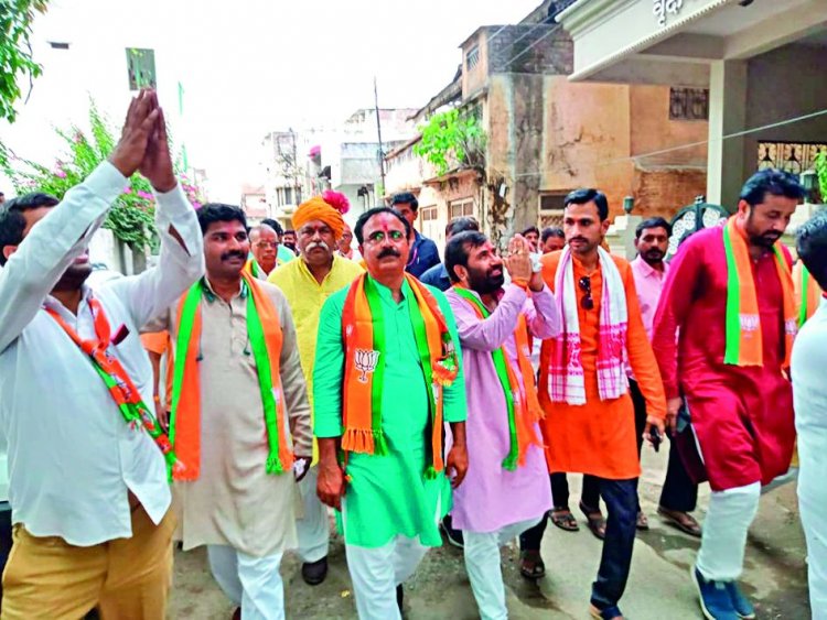 प्रभारी मंत्री ने गली-गली मांगे वोट, बोले-भाजपा को मिलेगा बहुमत