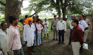 SHAJAPUR: राजस्व शिविरों में अचानक पहुंचे कलेक्टर