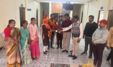 एसआईआर कार्य शतप्रतिशत पूर्ण करने पर बीएलओ एवं सहायक को किया सम्मानित