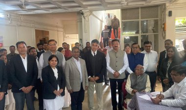 शाजापुर कोर्ट परिसर में पहुंचे आंखों के डॉक्टर, 280 की जांच